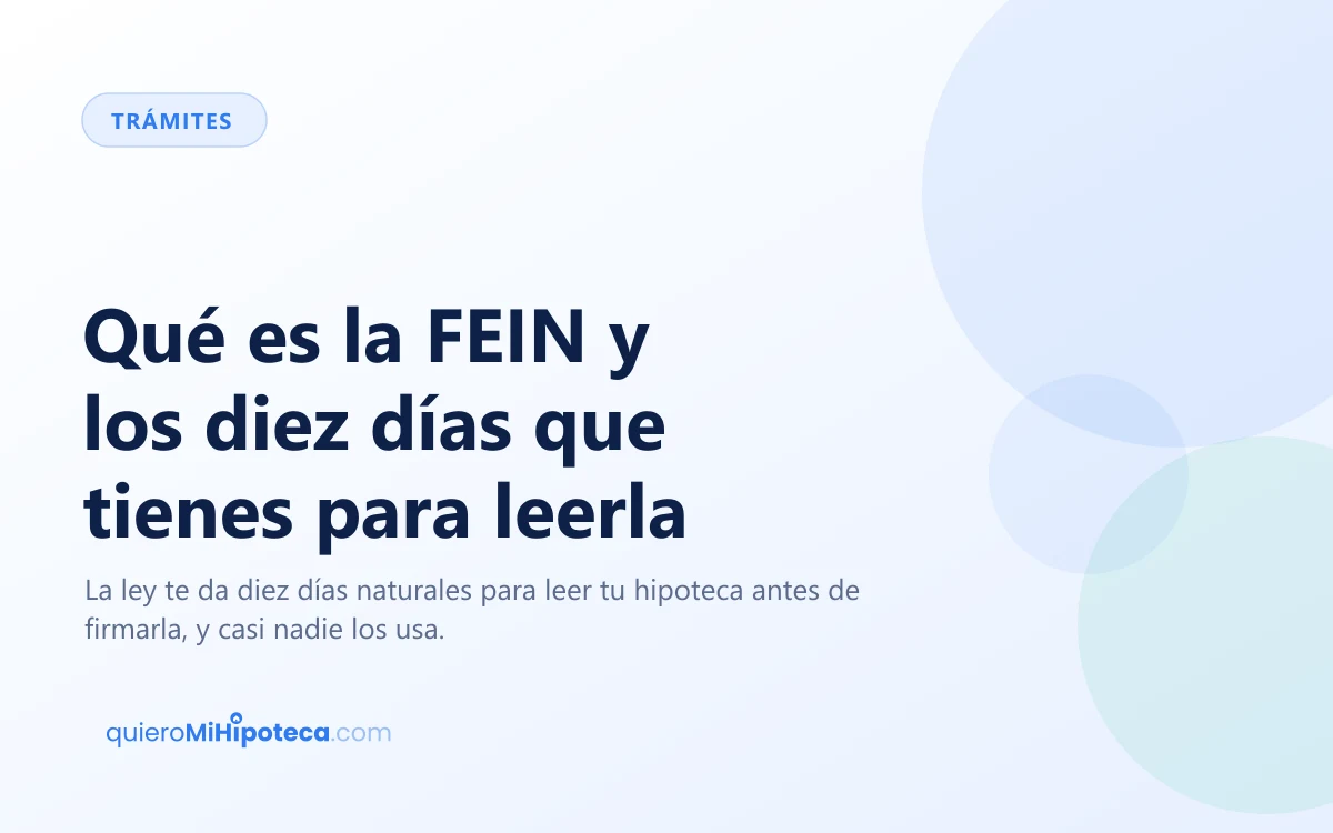 Documento de oferta hipotecaria sobre una mesa junto a unas gafas